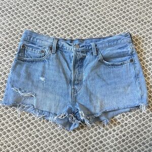 Levi’s Premium 501 Denim Shorts Size 31 Button Fly Lightwash Jean